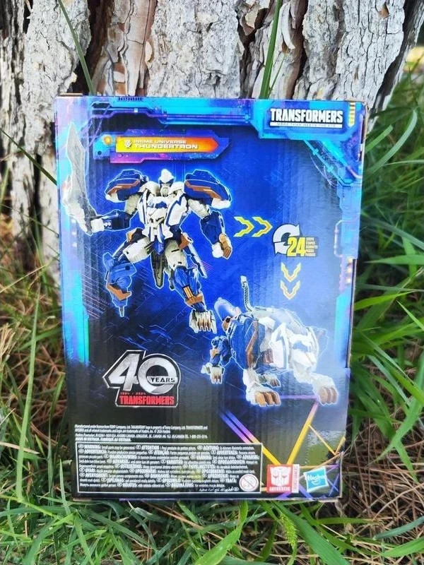 Transformers Legacy United · Thundertron Prime Universe, clase Voyager - miniatura 2