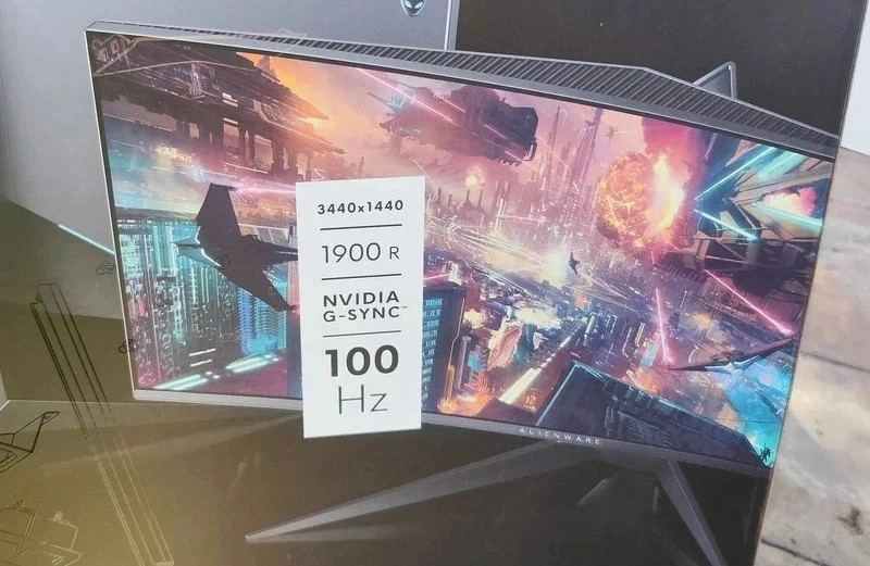 Alienware AW3418DW · Monitor curvo 34″ UltraWide 3440×1440 con G-SYNC - miniatura 3